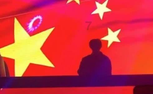 甜美奥莉暑假逛街